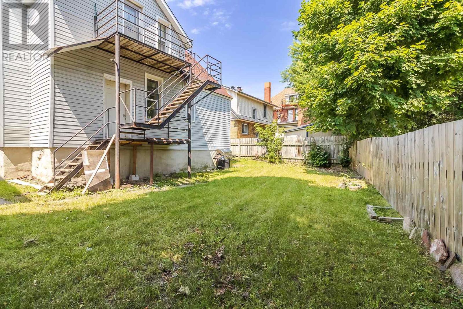 178 Pim St, Sault Ste. Marie, Ontario  P6A 3G9 - Photo 5 - SM252100