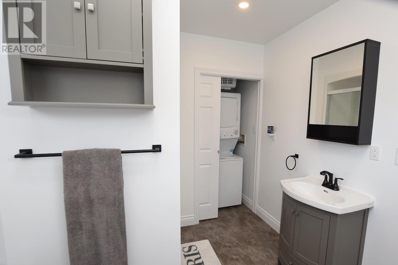 21 & 23 Timber Rd, Elliot Lake, Ontario P5A 2T1 - Photo 24 - SM253295