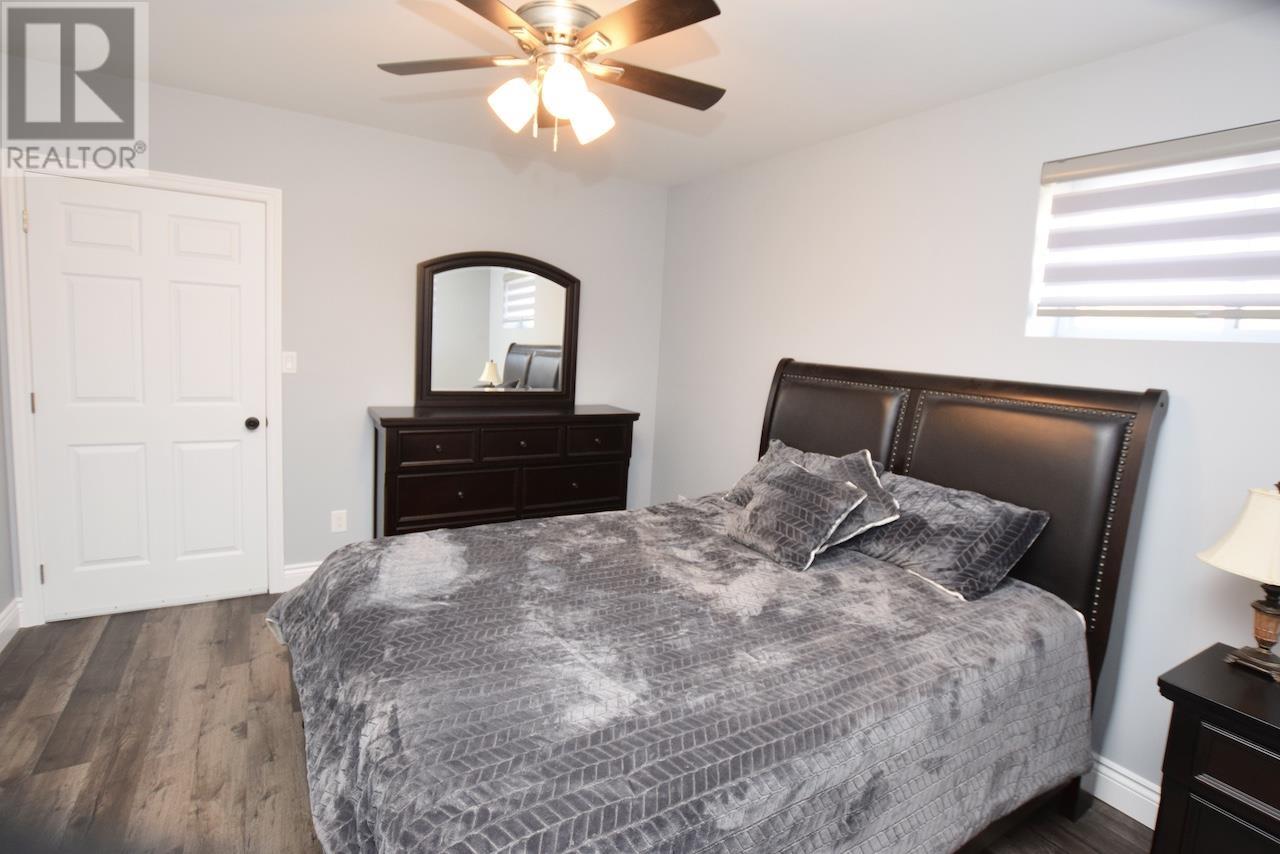 21 & 23 Timber Rd, Elliot Lake, Ontario P5A 2T1 - Photo 26 - SM253295