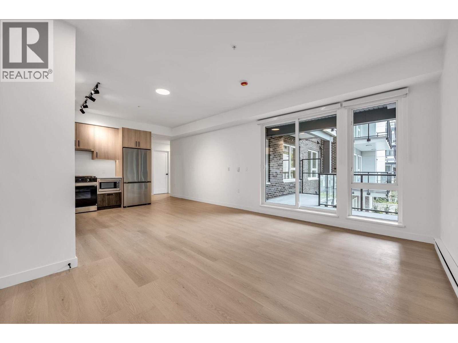 204 2002 St George Street, Port Moody, British Columbia V3H 2E6 - Photo 4 - R3047068