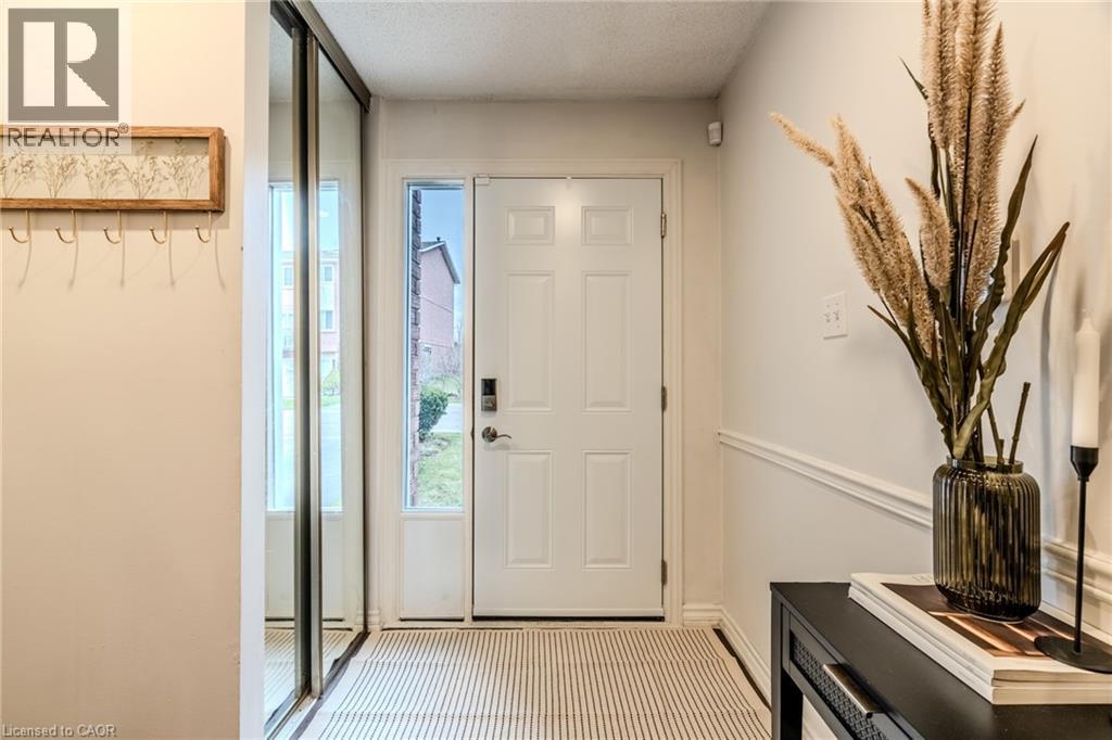 29 Heritage Drive Unit# 18, Stoney Creek, Ontario  L8G 4T4 - Photo 4 - 40788395