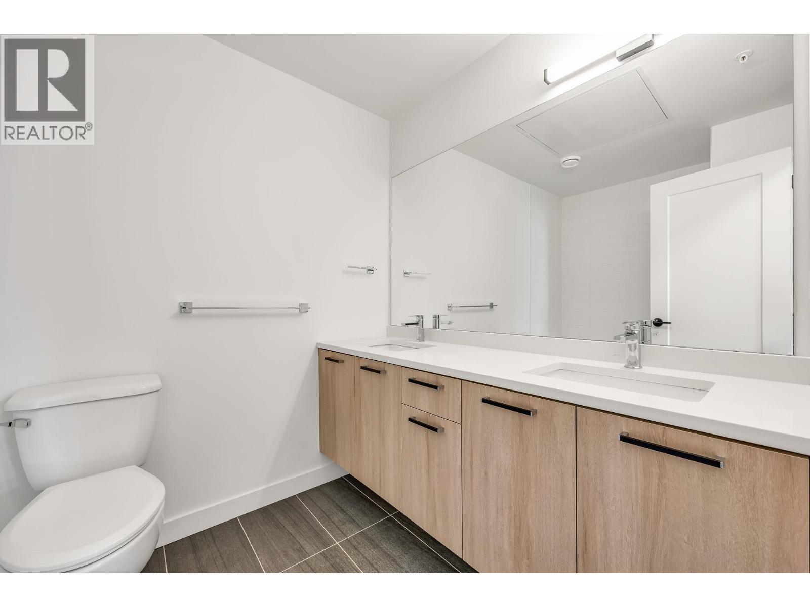 204 2002 St George Street, Port Moody, British Columbia V3H 2E6 - Photo 25 - R3047068