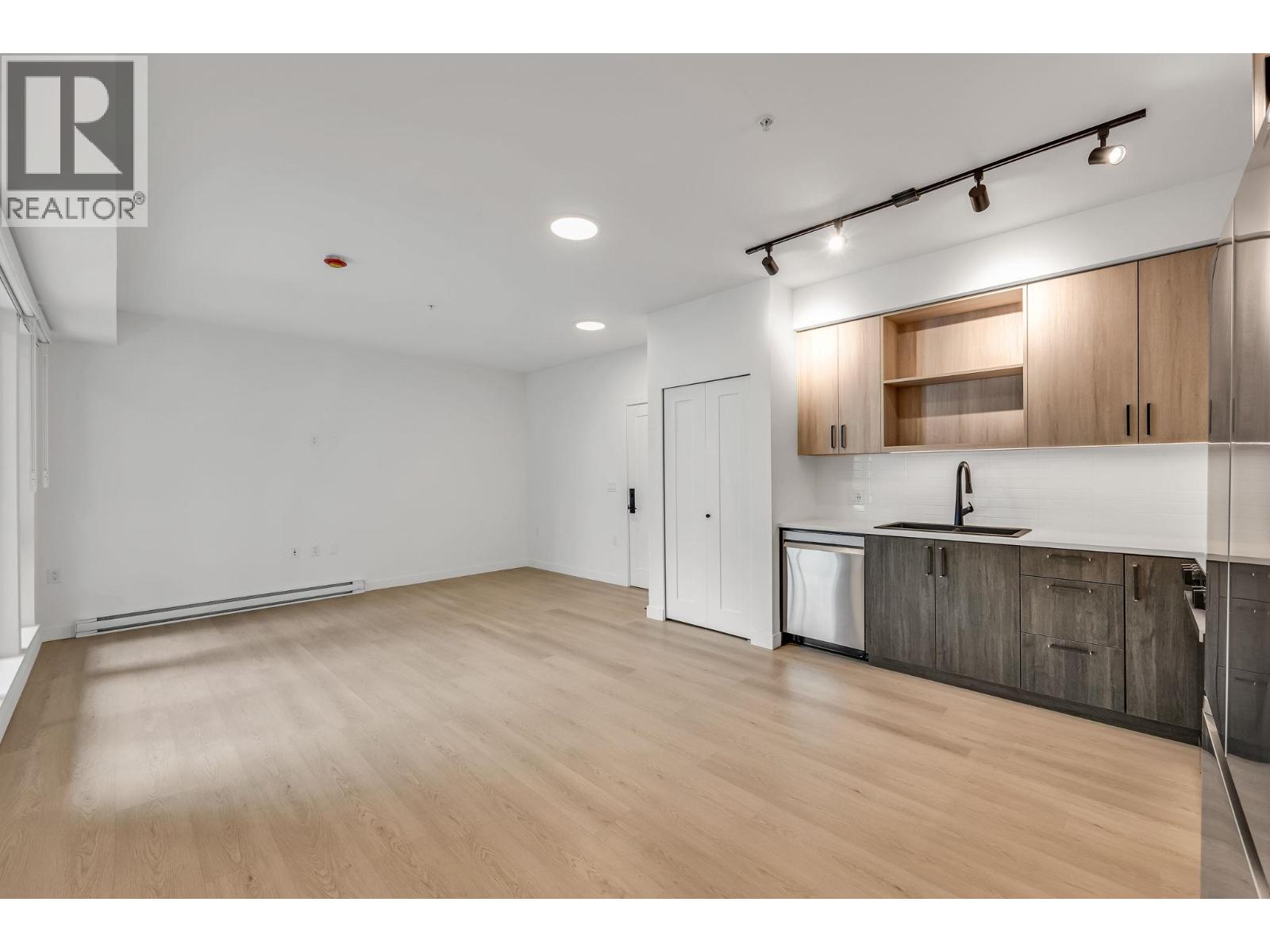 204 2002 St George Street, Port Moody, British Columbia V3H 2E6 - Photo 7 - R3047068