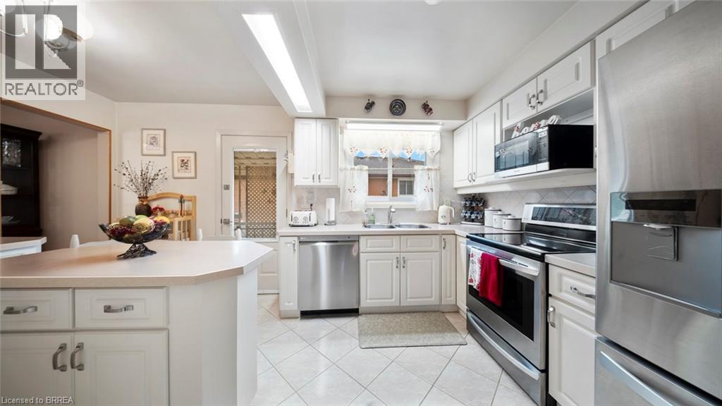 42 Palm Crescent, Brantford, Ontario  N3R 5G2 - Photo 19 - 40787706