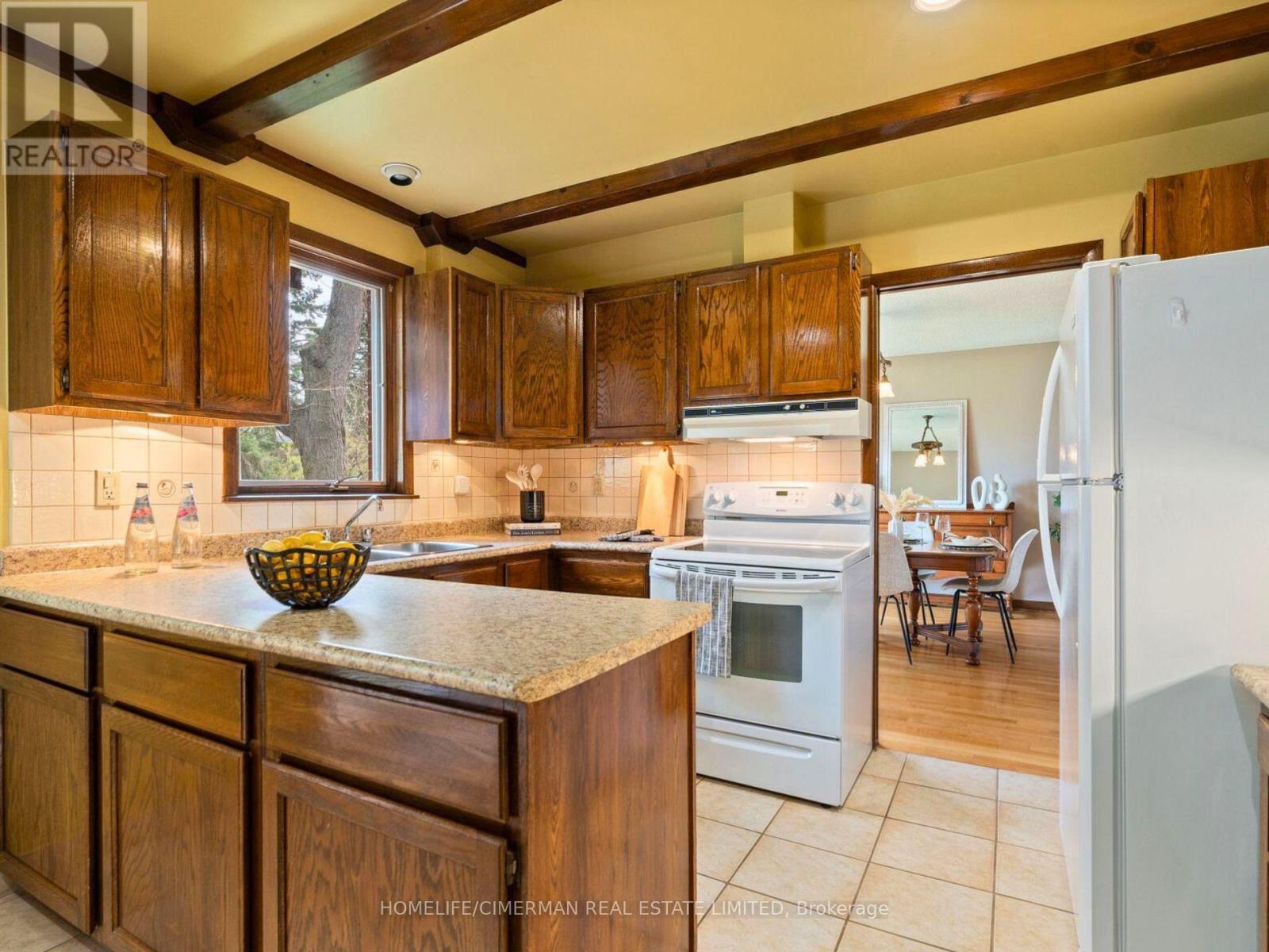 2-Storey House - 145 Pemberton Road, Richmond Hill, Ontario  L4C 3T6 - Photo 7 - N12585356