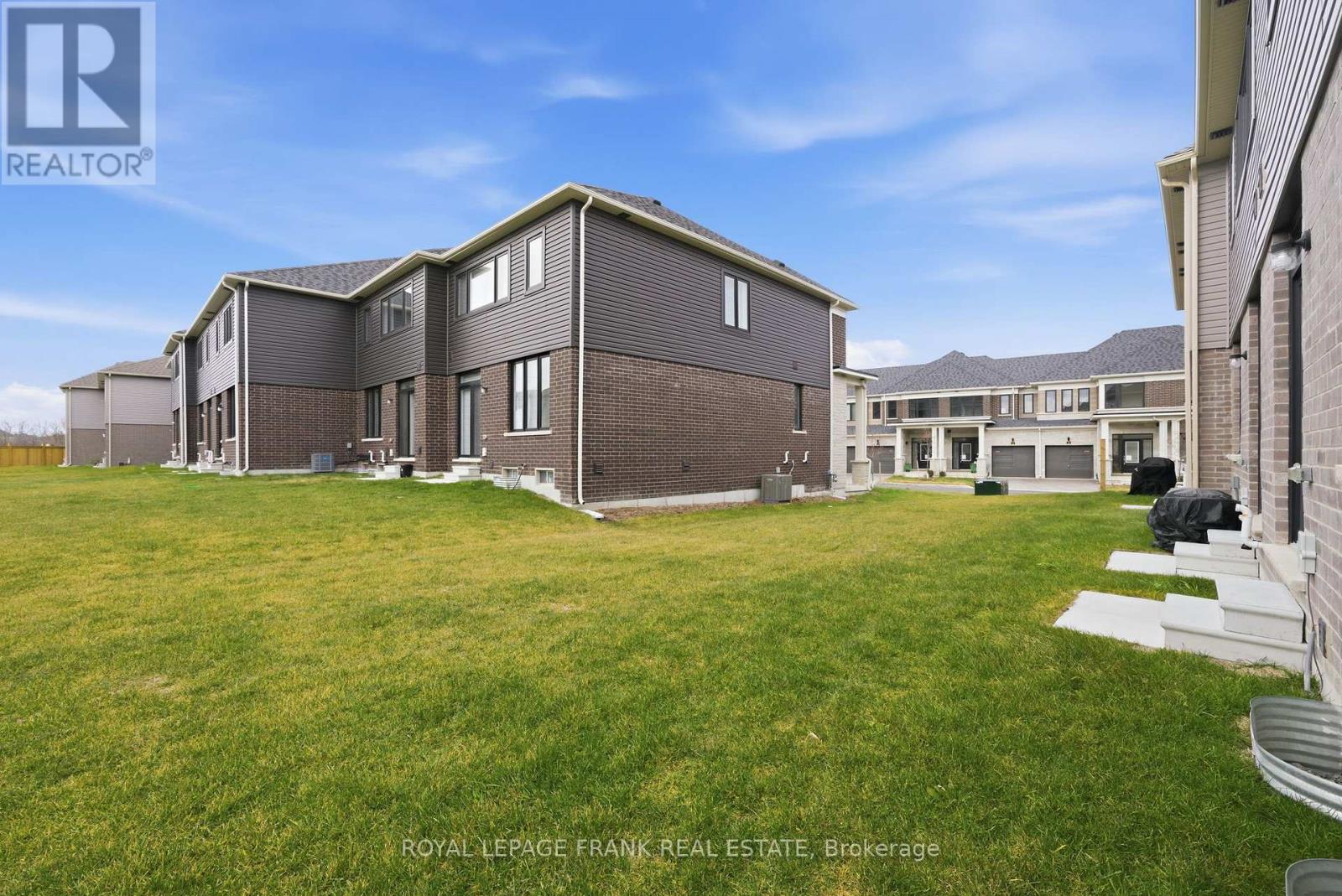 64 Hickey Lane, Kawartha Lakes (Lindsay), Ontario  K9V 0T2 - Photo 41 - X12585452