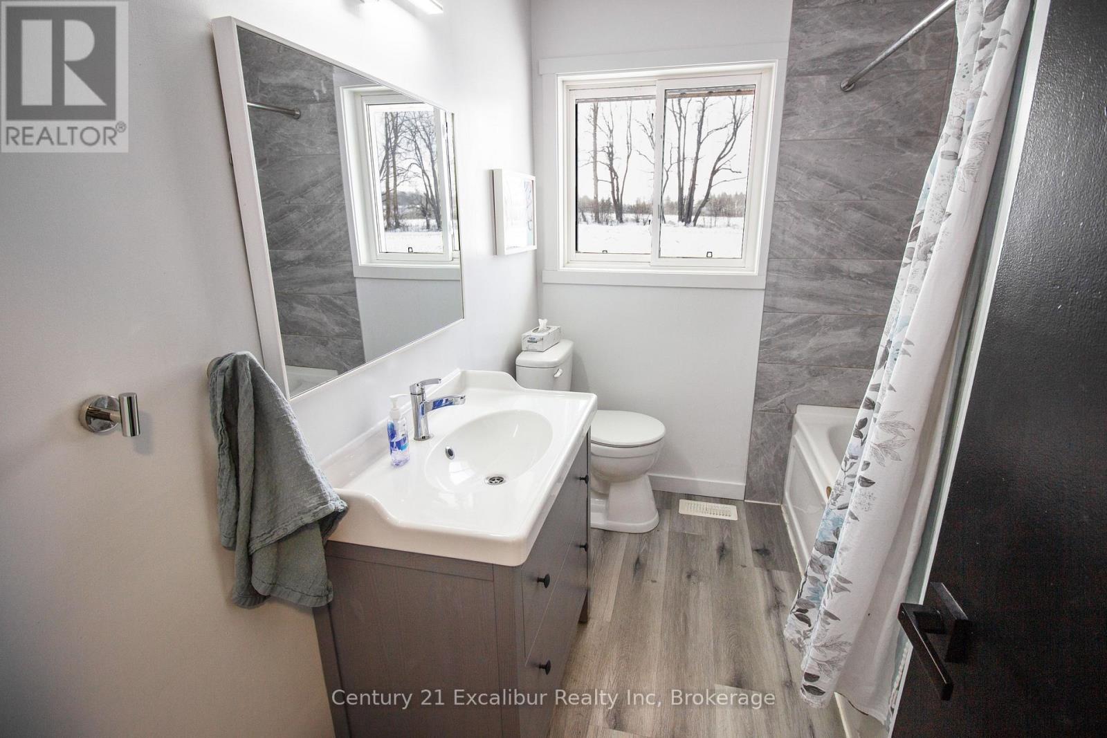 6306 Wellington Rd 29 Road, Centre Wellington, Ontario  N1M 2W5 - Photo 11 - X12585480