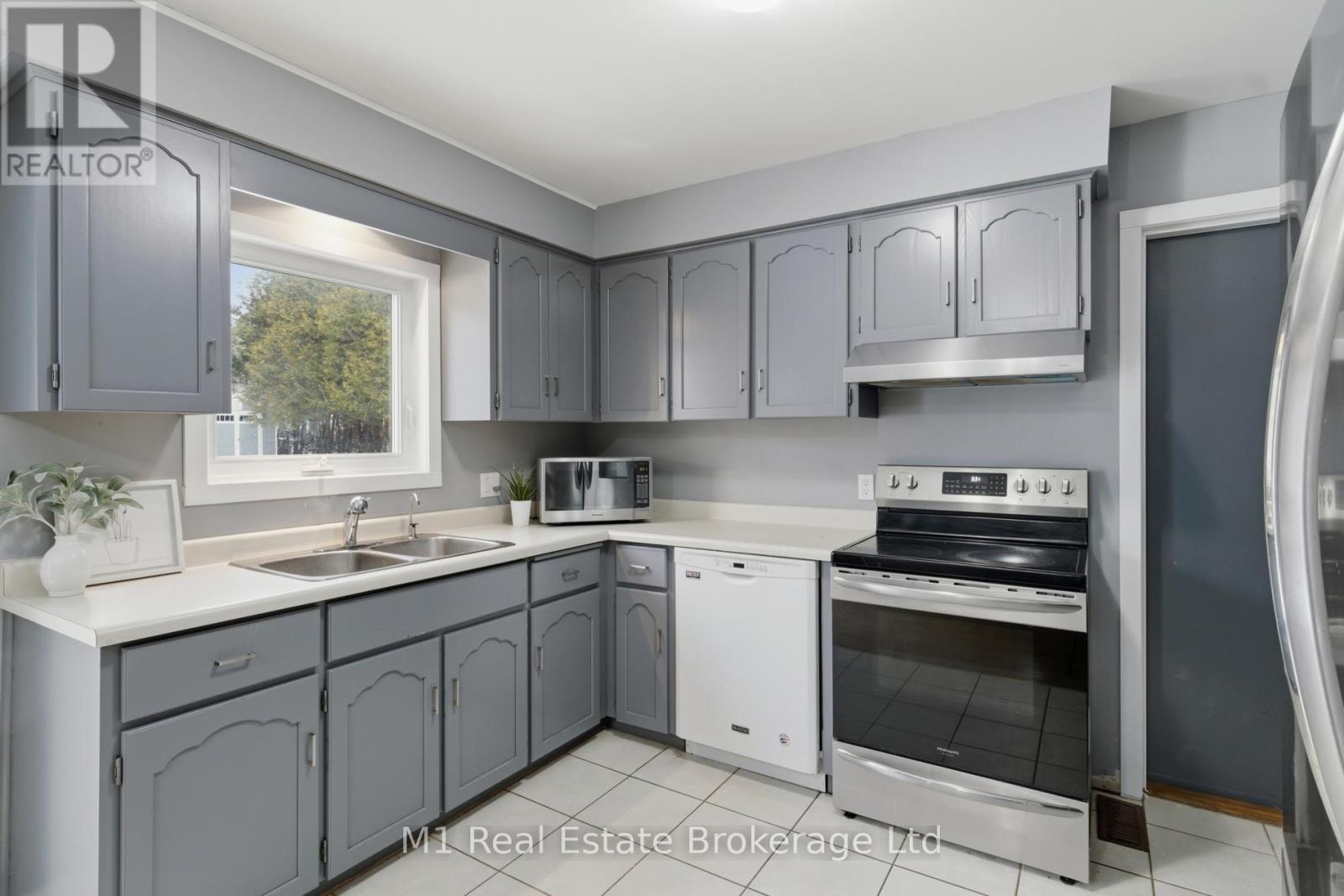 72 Amaranth Street E, East Luther Grand Valley, Ontario  L9W 5L2 - Photo 11 - X12585510