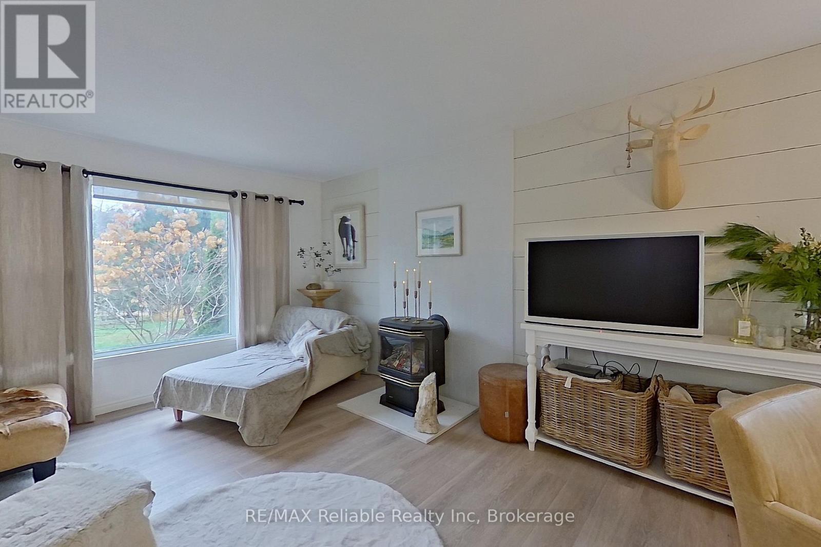 57 Cameron Street, Bluewater, Ontario  N0M 1G0 - Photo 13 - X12585540