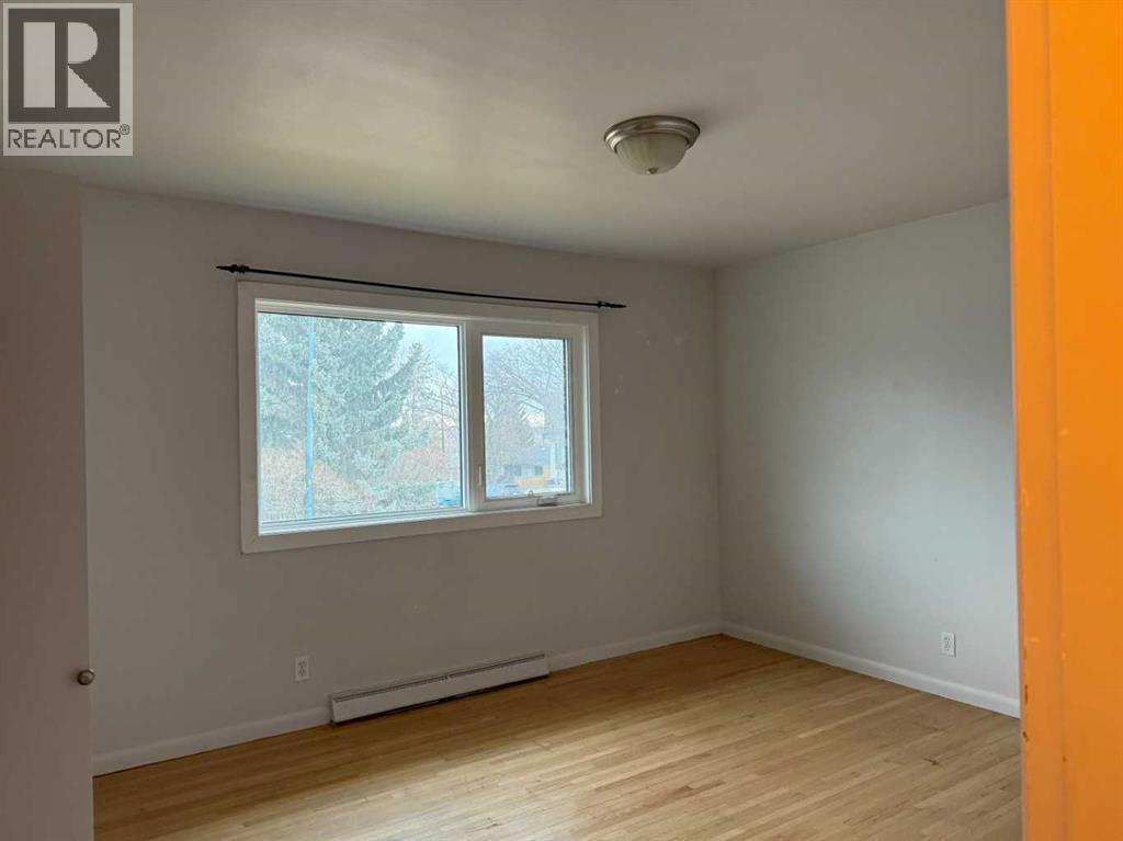 3203 9 Street Nw, Calgary, Alberta  T2K 1H1 - Photo 5 - A2272574