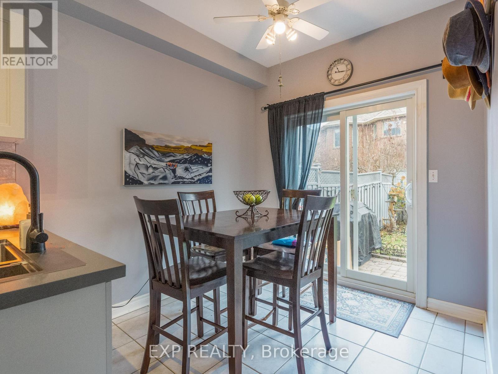 142 Denise Circle, Newmarket, Ontario  L3X 2K1 - Photo 6 - N12581210