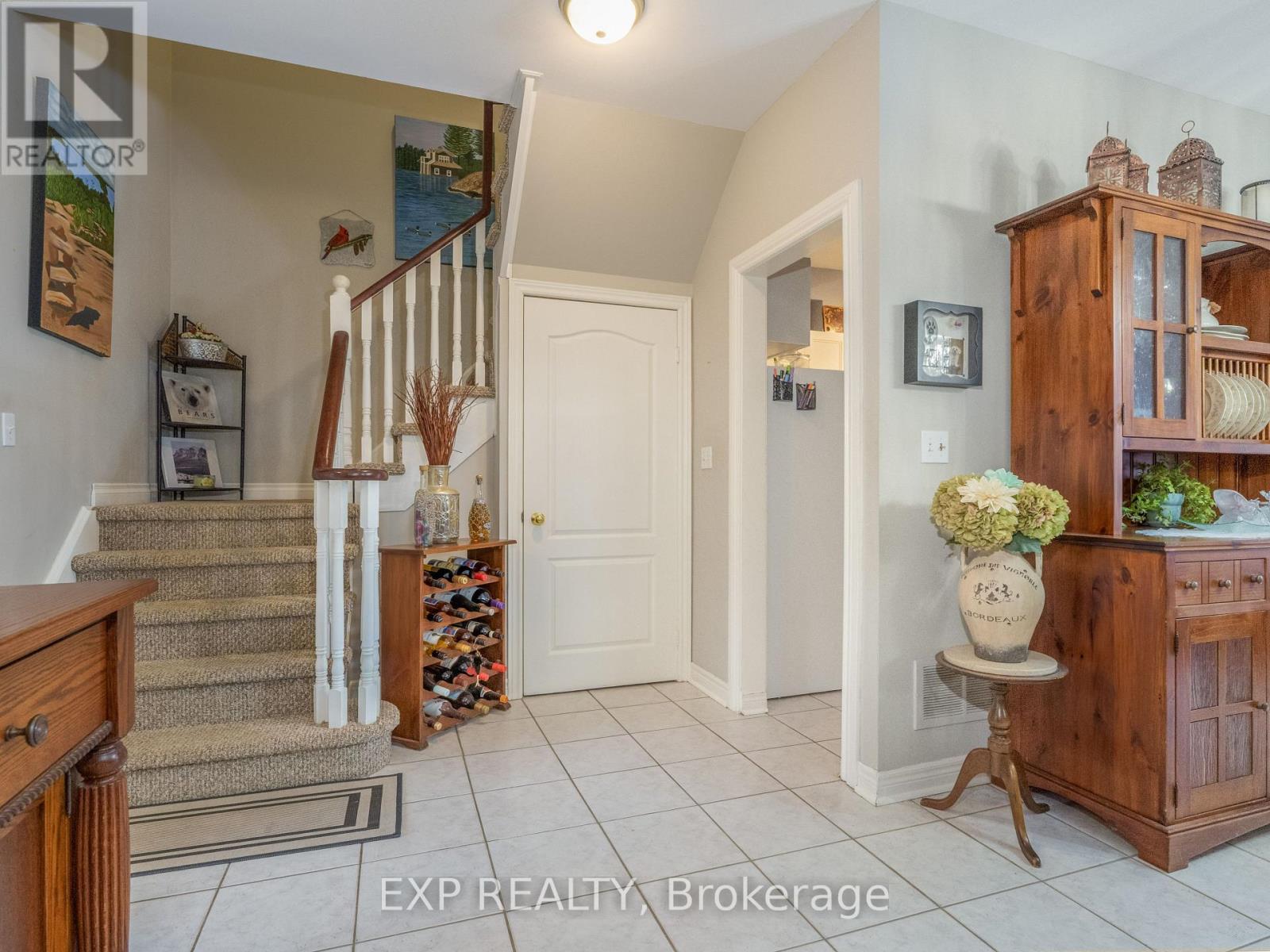 142 Denise Circle, Newmarket, Ontario  L3X 2K1 - Photo 9 - N12581210