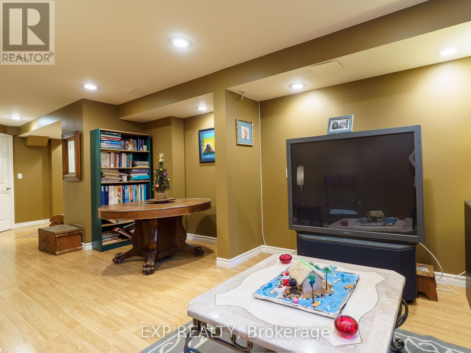 142 Denise Circle, Newmarket, Ontario  L3X 2K1 - Photo 22 - N12581210