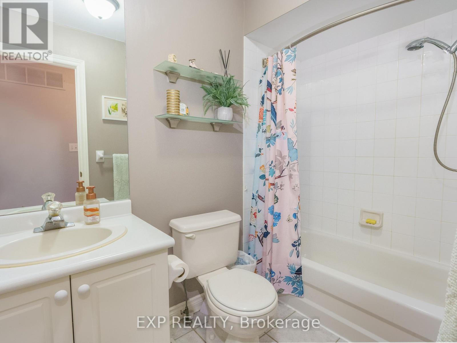 142 Denise Circle, Newmarket, Ontario  L3X 2K1 - Photo 15 - N12581210