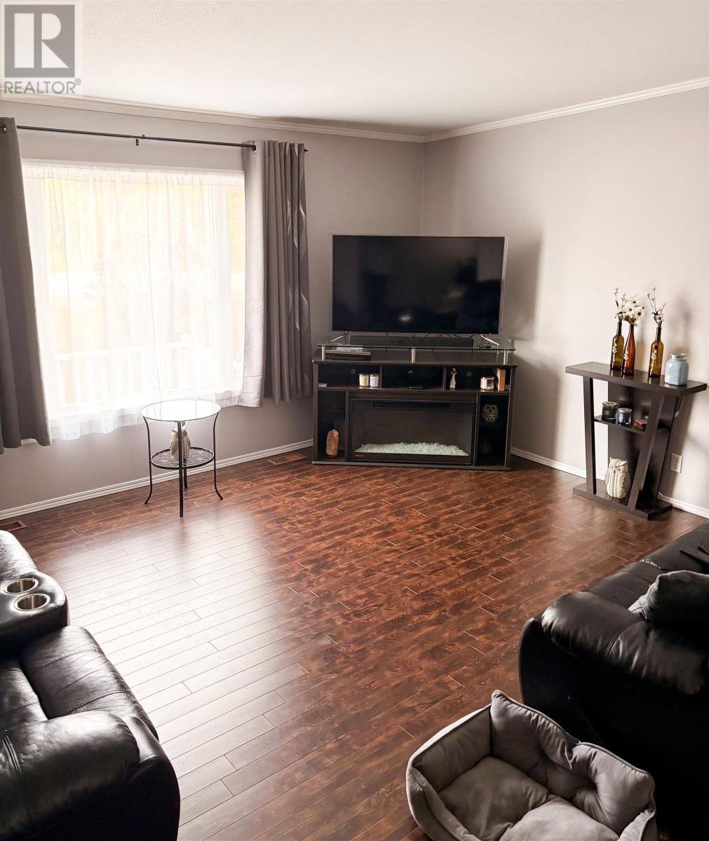 48 Forestry Rd., Red Lake, Ontario P0V 2M0 - Photo 3 - TB253572