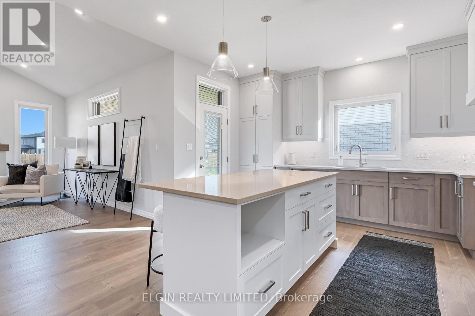 8 Hartland Circle, St. Thomas, Ontario  N5R 0P2 - Photo 14 - X12585548