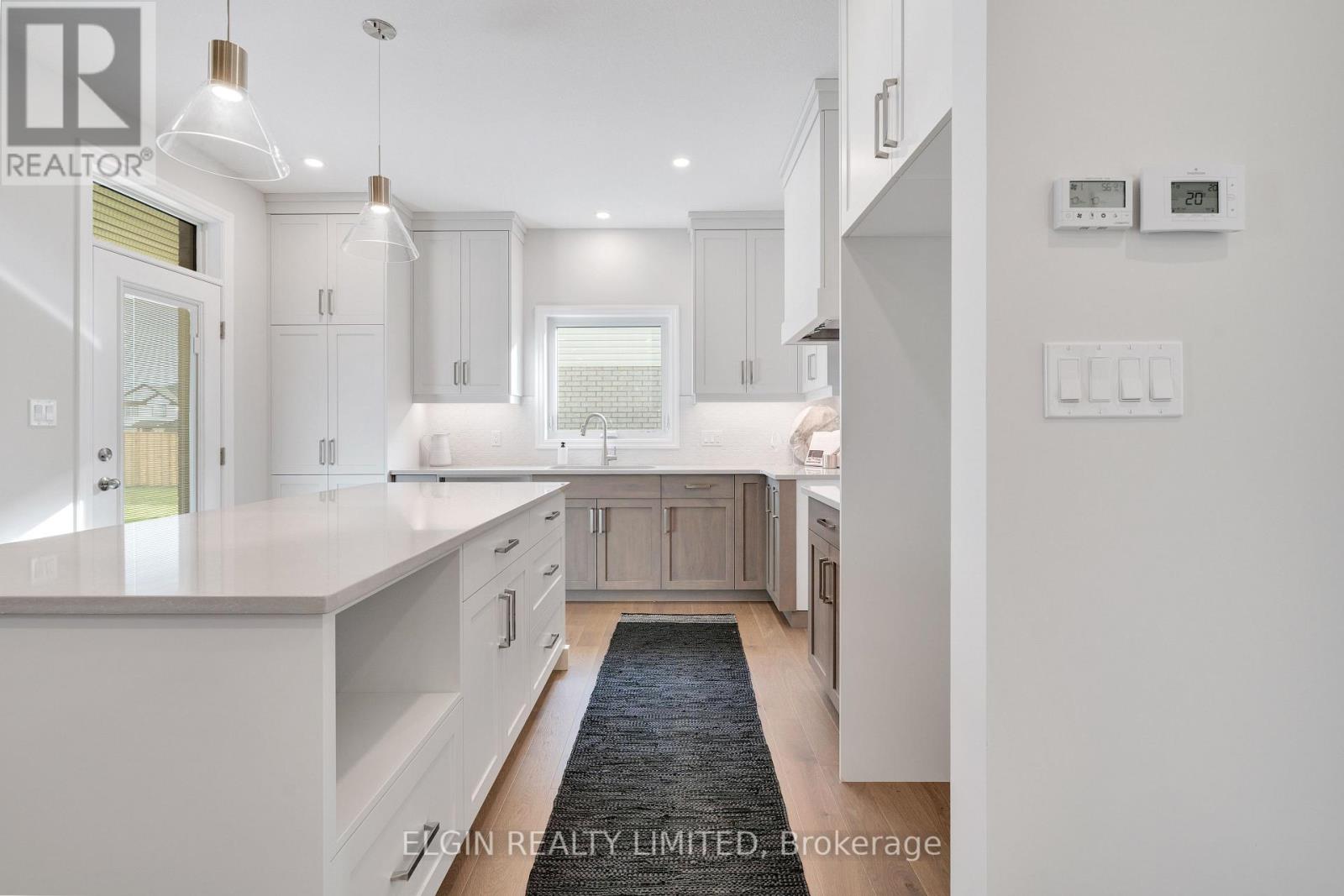 8 Hartland Circle, St. Thomas, Ontario  N5R 0P2 - Photo 15 - X12585548