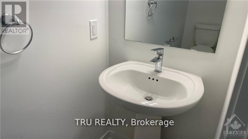 956 Chapman Mills Drive, Ottawa, Ontario  K2J 7J5 - Photo 11 - X12585446