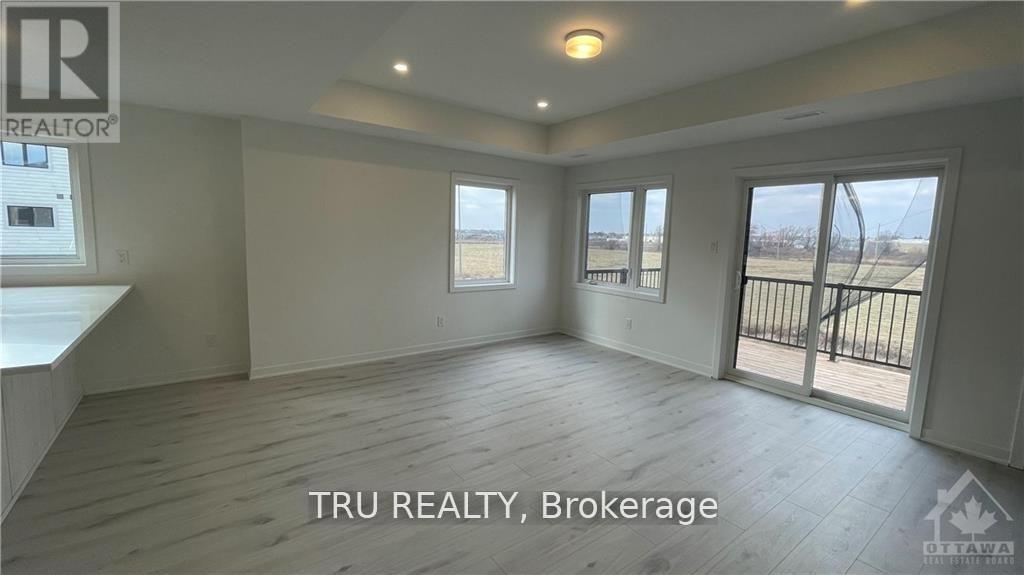 956 Chapman Mills Drive, Ottawa, Ontario  K2J 7J5 - Photo 4 - X12585446