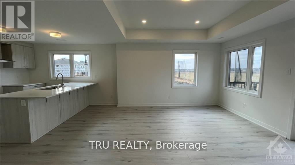 956 Chapman Mills Drive, Ottawa, Ontario  K2J 7J5 - Photo 5 - X12585446