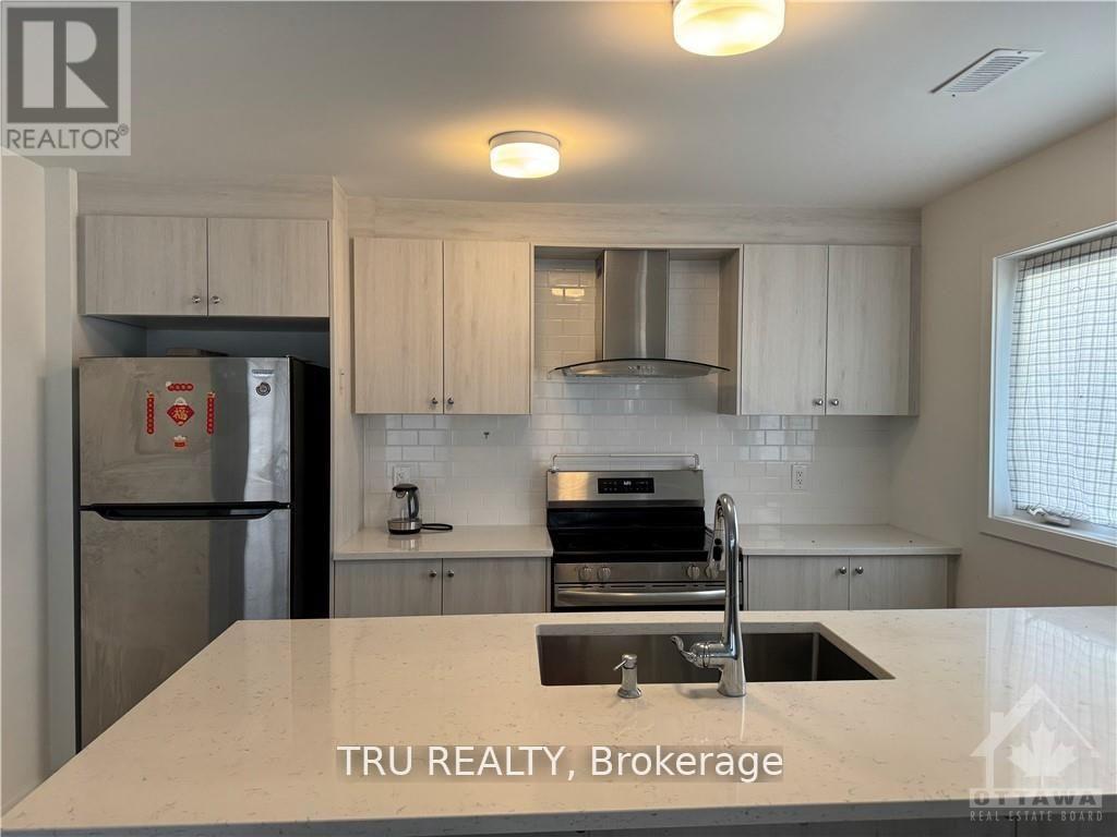 956 Chapman Mills Drive, Ottawa, Ontario  K2J 7J5 - Photo 6 - X12585446