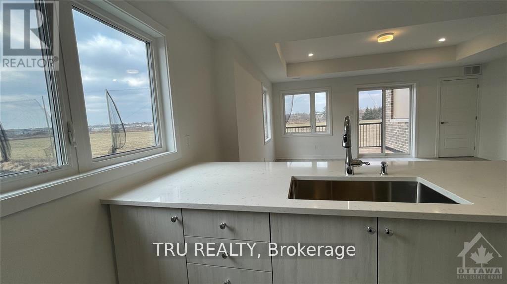 956 Chapman Mills Drive, Ottawa, Ontario  K2J 7J5 - Photo 7 - X12585446