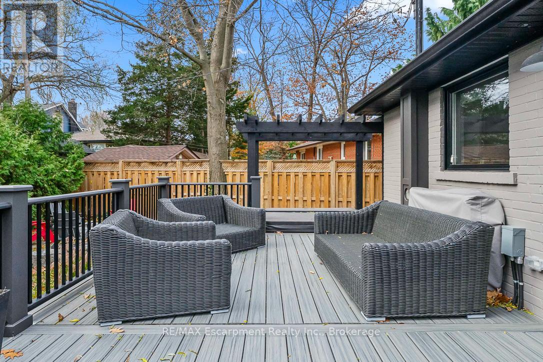 68 Glenmanor Drive N, Oakville, Ontario  L6K 2B4 - Photo 39 - W12585556