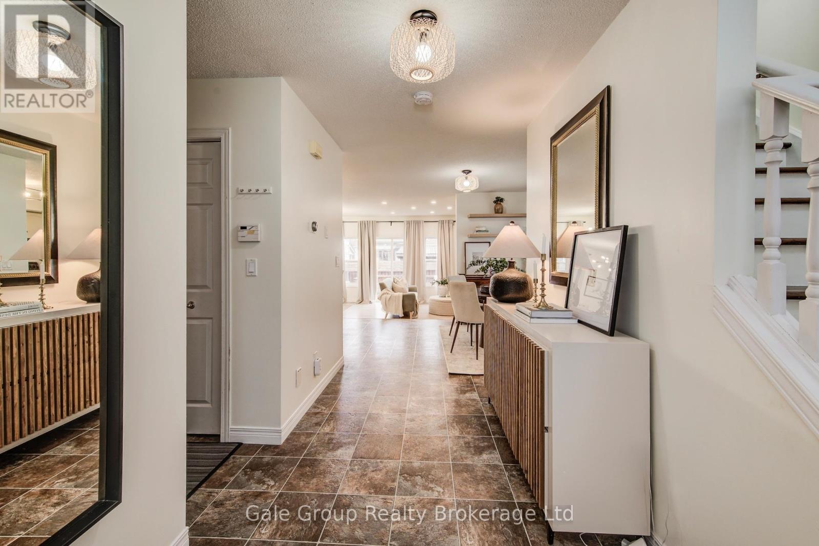 755 Southwood Way, Woodstock, Ontario  N4V 1G5 - Photo 3 - X12585442