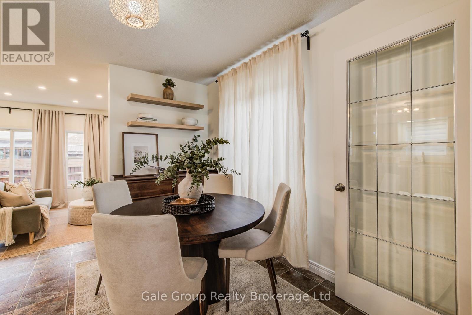 755 Southwood Way, Woodstock, Ontario  N4V 1G5 - Photo 8 - X12585442