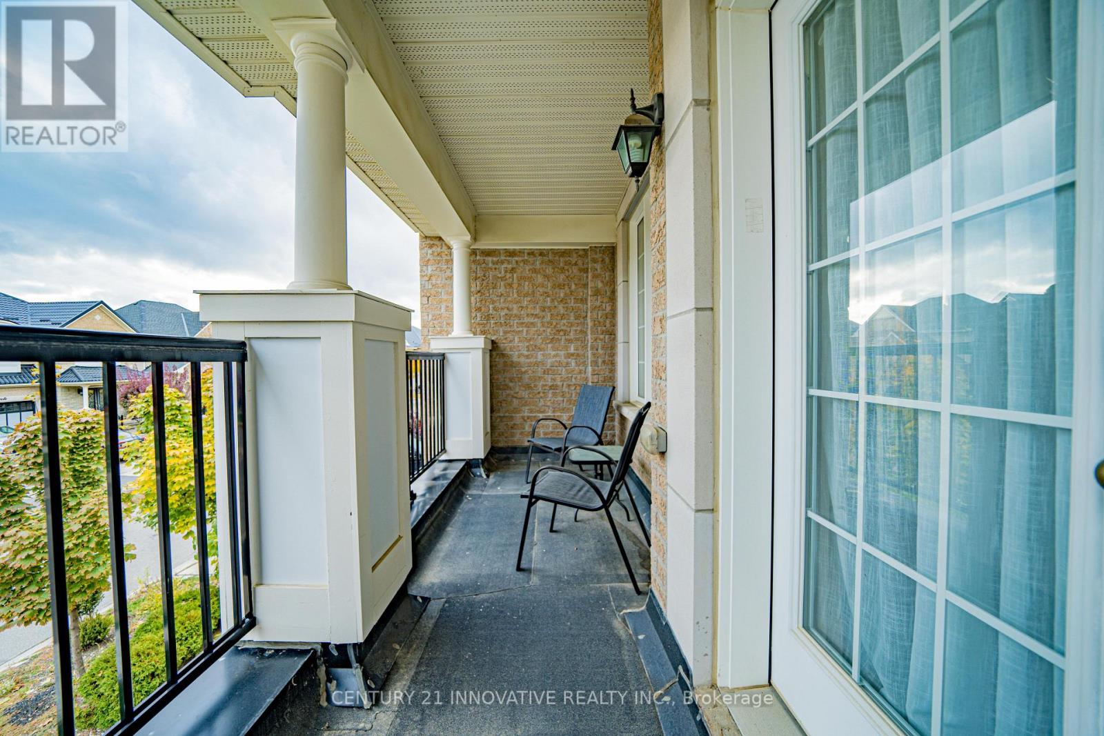 50 Everingham Circle, Brampton, Ontario  L6R 0R7 - Photo 8 - W12585384