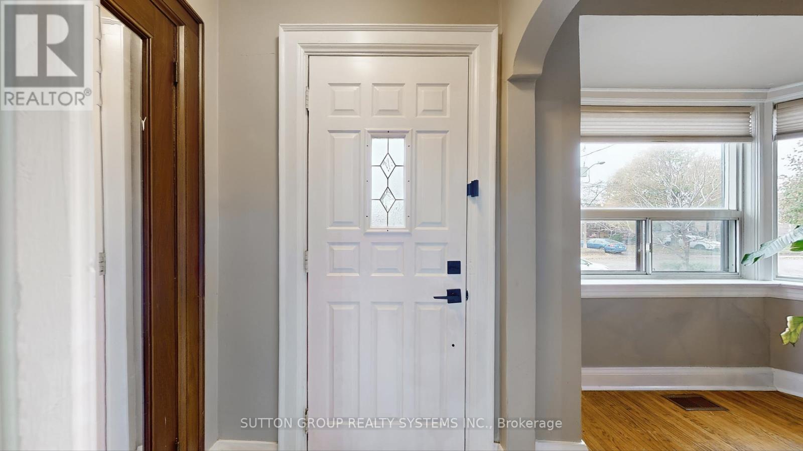 51 Juliet Crescent, Toronto, Ontario  M6M 1N5 - Photo 14 - W12585390