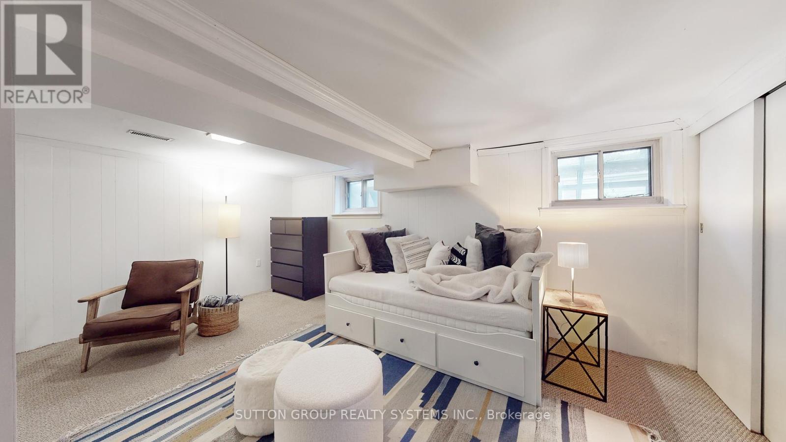 51 Juliet Crescent, Toronto, Ontario  M6M 1N5 - Photo 15 - W12585390