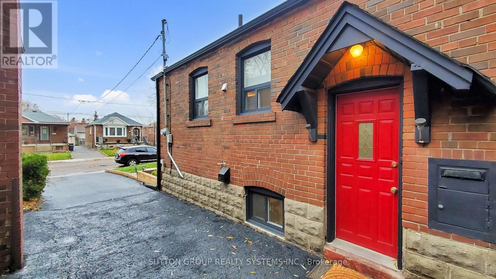 51 Juliet Crescent, Toronto, Ontario  M6M 1N5 - Photo 23 - W12585390