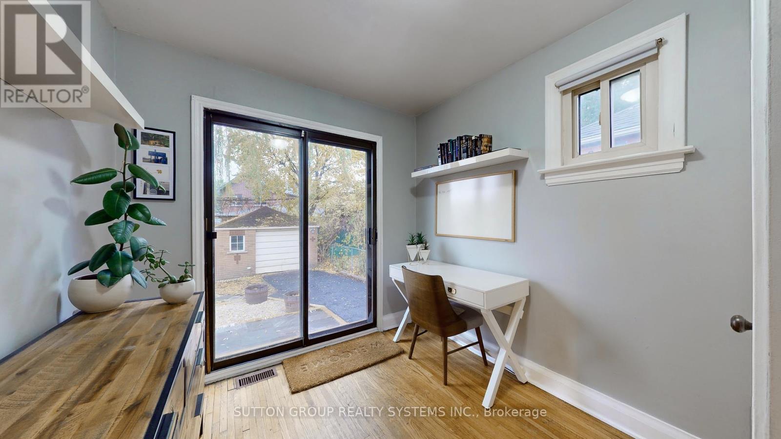 51 Juliet Crescent, Toronto, Ontario  M6M 1N5 - Photo 9 - W12585390