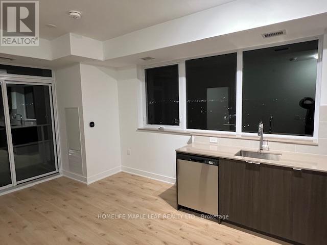 1003 - 2088 James Street S, Burlington, Ontario  L7R 0H2 - Photo 7 - W12585408