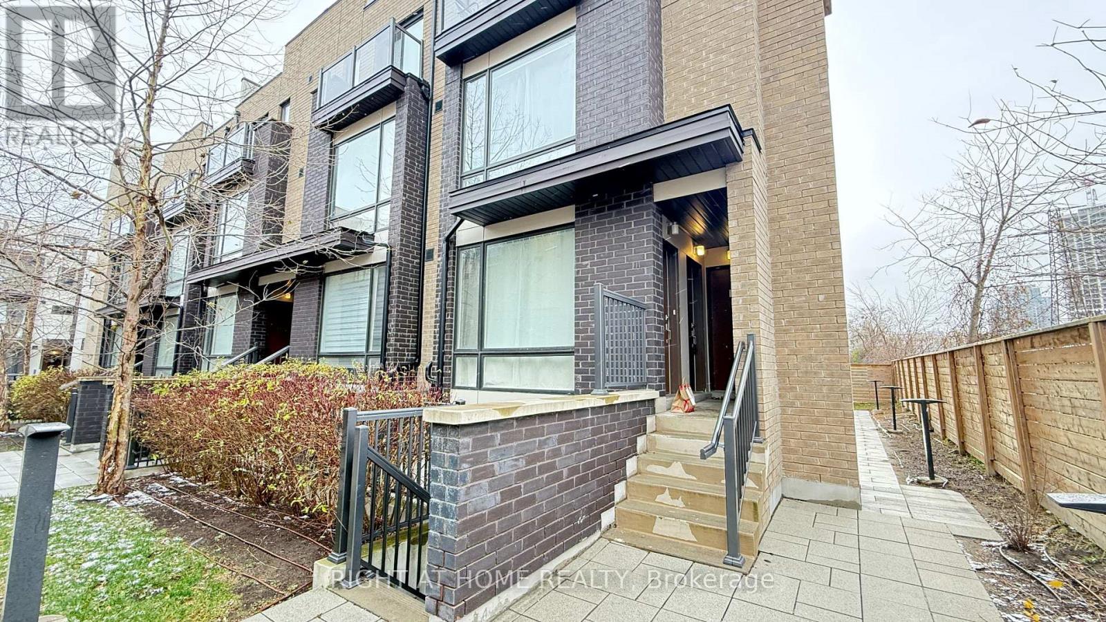 147 - 34 FIELDWAY ROAD, Toronto, Ontario