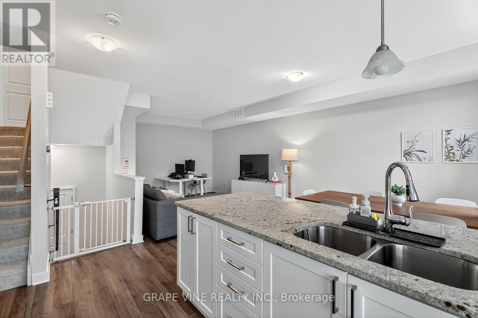 172 Visor Private, Ottawa, Ontario  K2V 0S6 - Photo 17 - X12454713