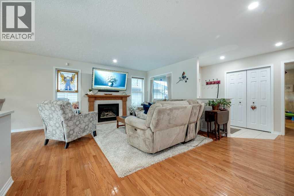 13 Dillon Close, Red Deer, Alberta  T4R 2X7 - Photo 9 - A2249089