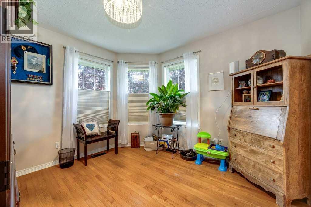 13 Dillon Close, Red Deer, Alberta  T4R 2X7 - Photo 7 - A2249089