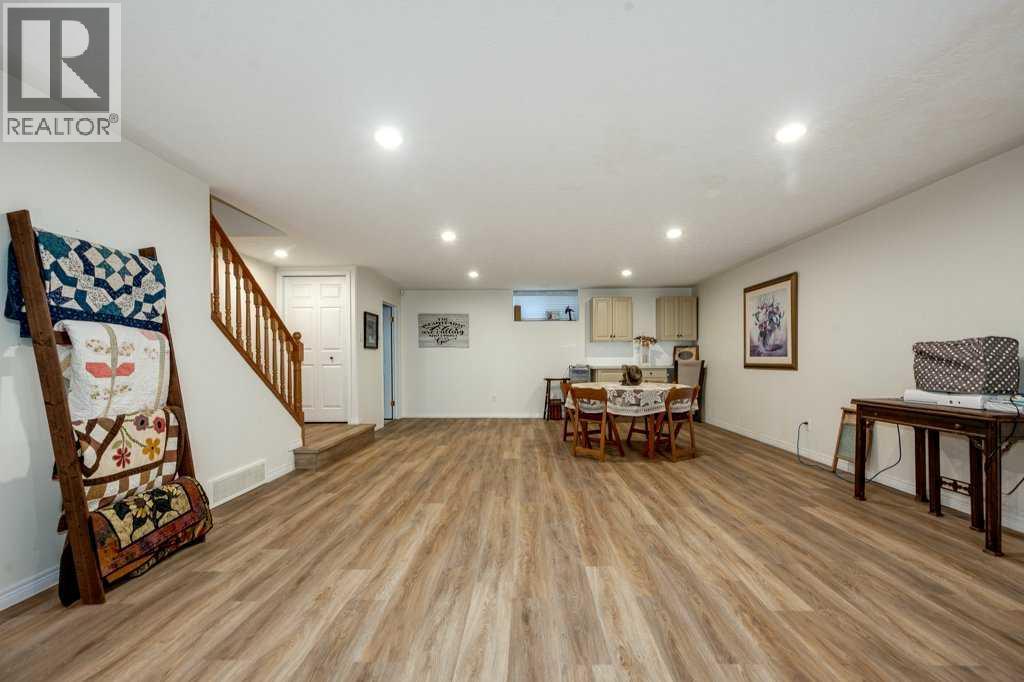 13 Dillon Close, Red Deer, Alberta  T4R 2X7 - Photo 30 - A2249089