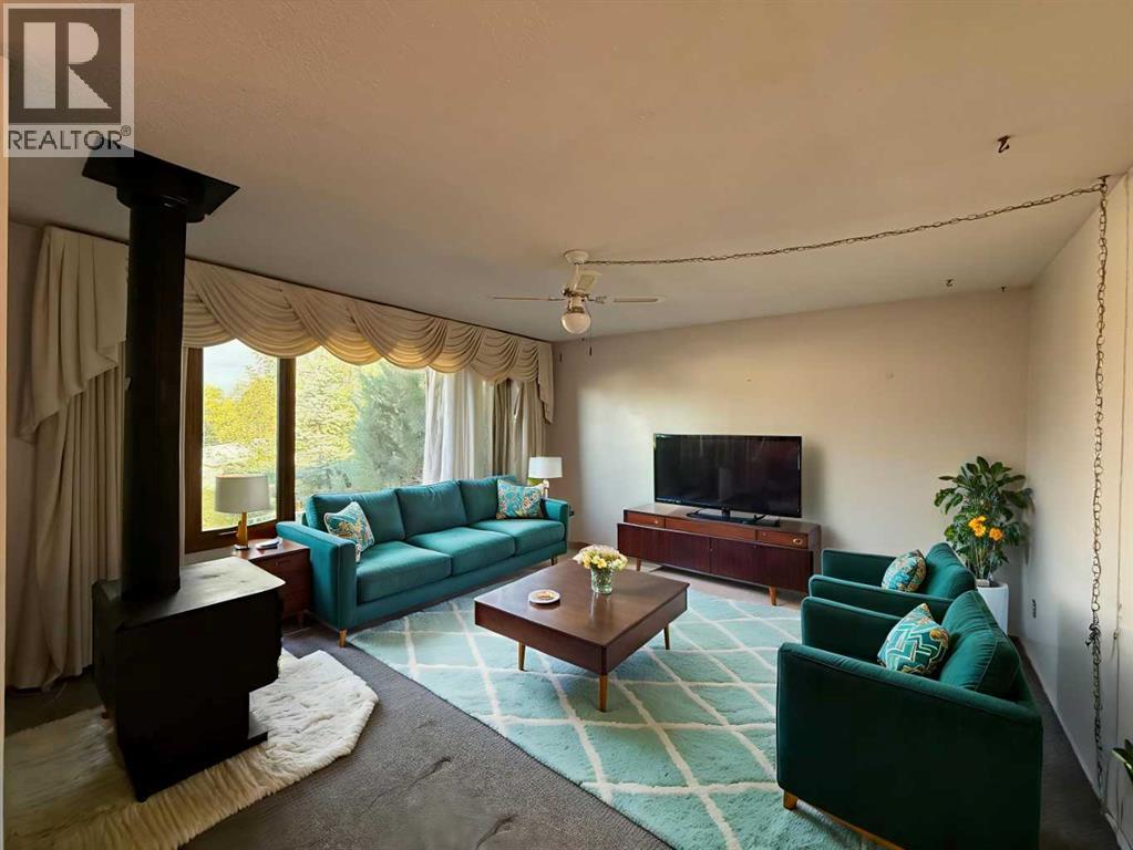 4413 43 Street, Ponoka, Alberta  T4J 1B8 - Photo 3 - A2260326