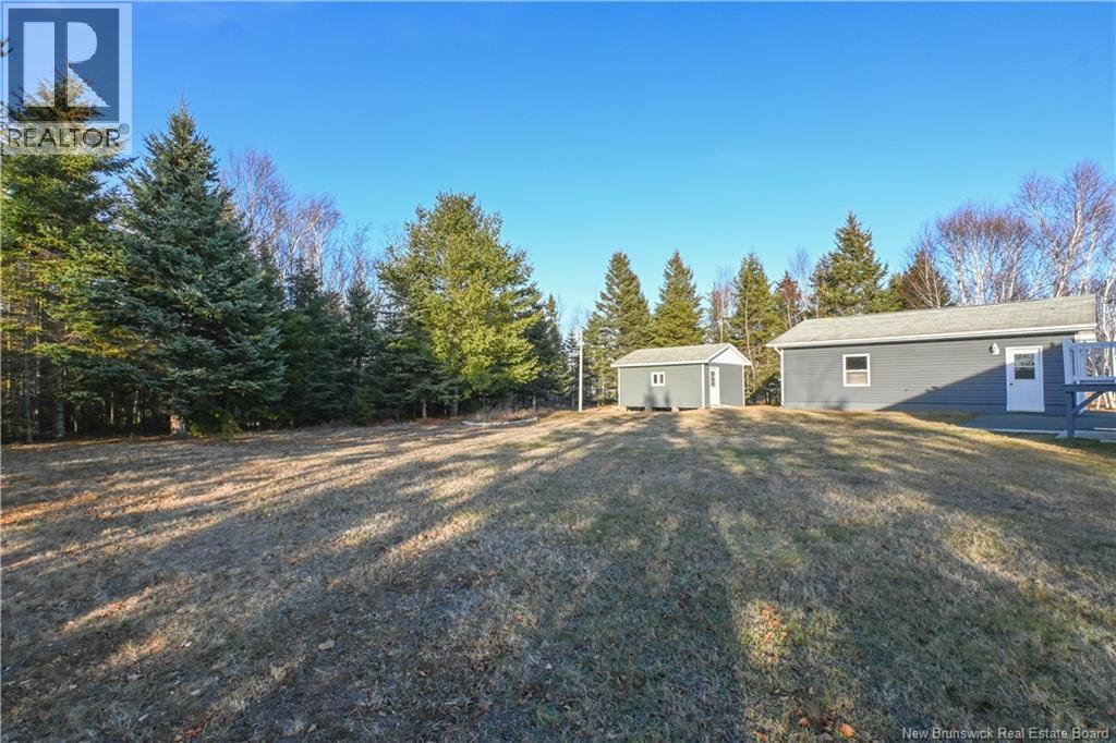 37 Rue Saint-Pierre Street, Rivière-À-La-Truite, New Brunswick E1X 3L6 - Photo 8 - NB130750