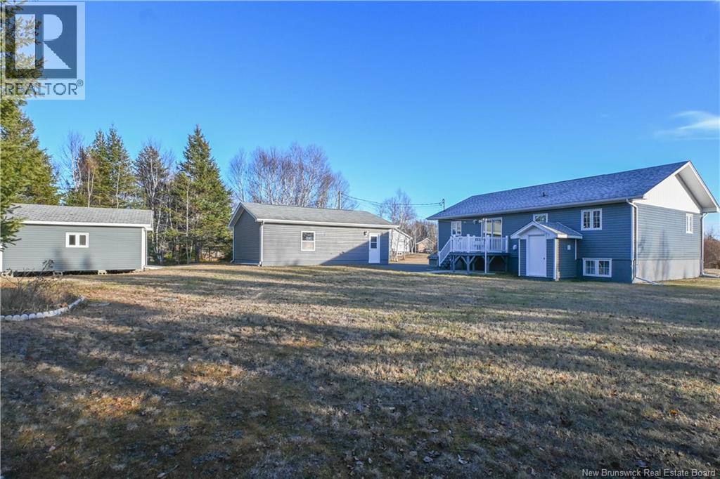 37 Rue Saint-Pierre Street, Rivière-À-La-Truite, New Brunswick E1X 3L6 - Photo 5 - NB130750
