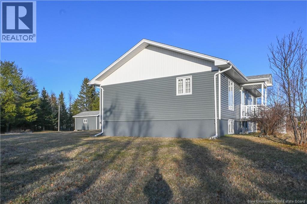 37 Rue Saint-Pierre Street, Rivière-À-La-Truite, New Brunswick E1X 3L6 - Photo 9 - NB130750