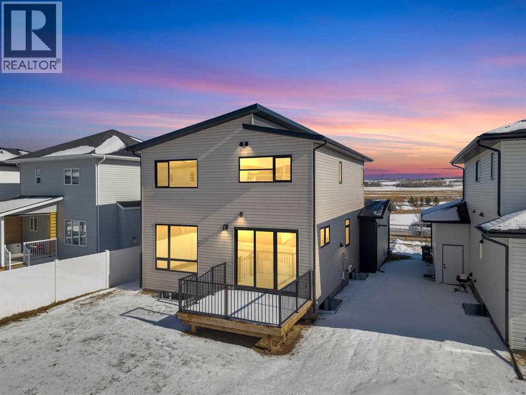 252 Emerald Drive, Red Deer, Alberta  T4P 3E2 - Photo 4 - A2272676