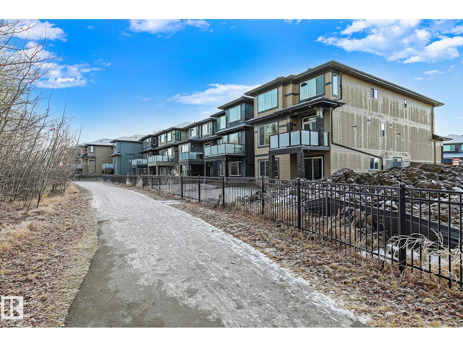 6636 Crawford Landing Ld Sw, Edmonton, Alberta  T6W 4L5 - Photo 2 - E4466971