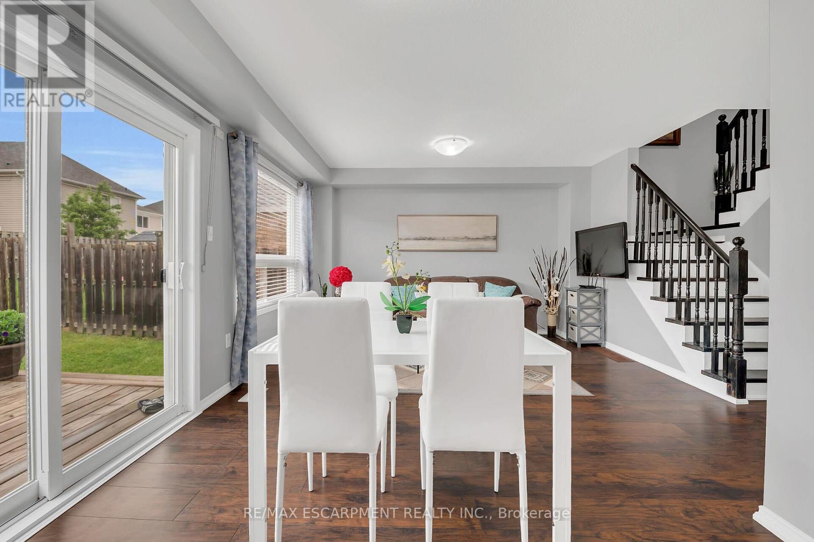 68 Powell Drive, Hamilton, Ontario  L0R 1C0 - Photo 15 - X12585394