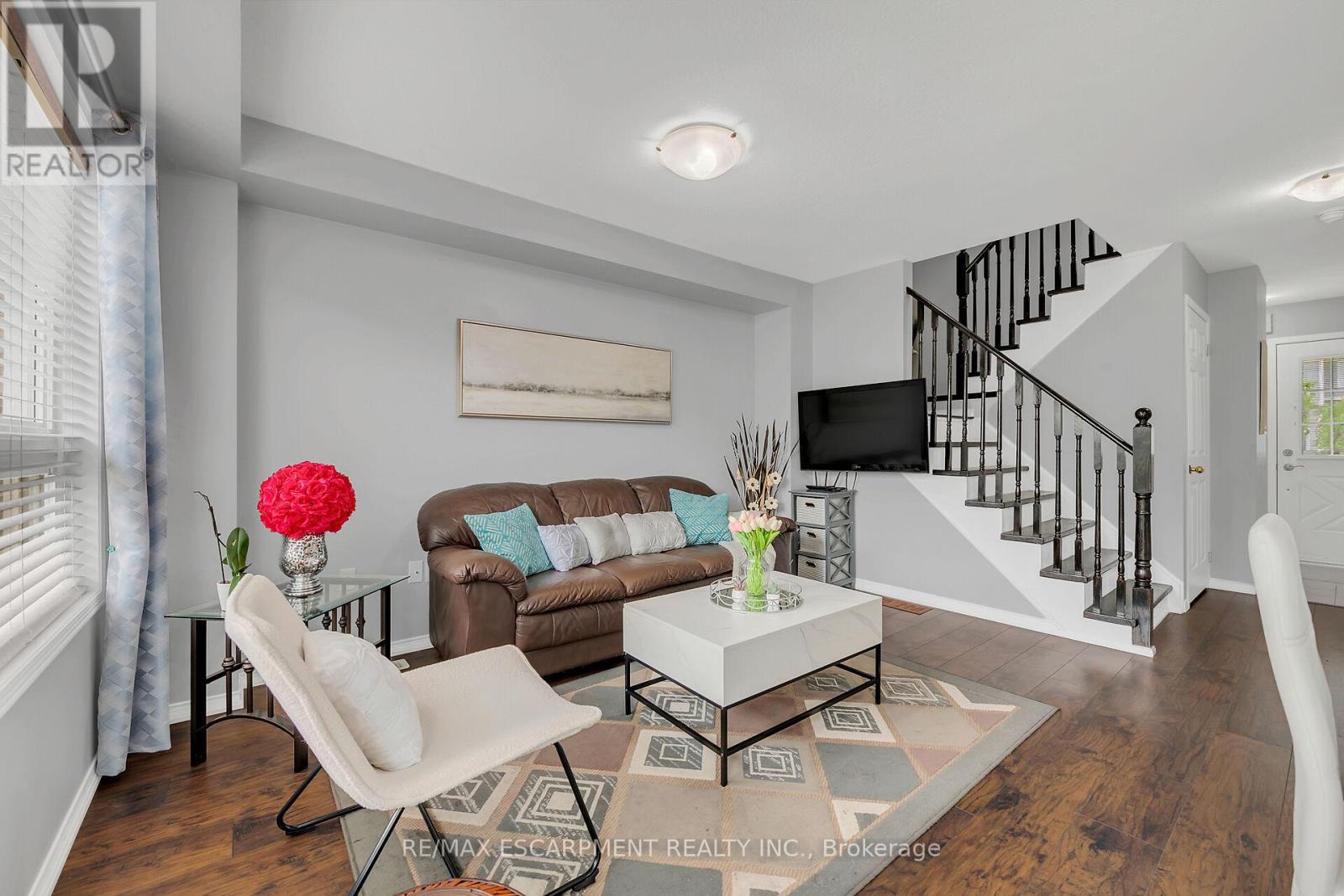 68 Powell Drive, Hamilton, Ontario  L0R 1C0 - Photo 18 - X12585394