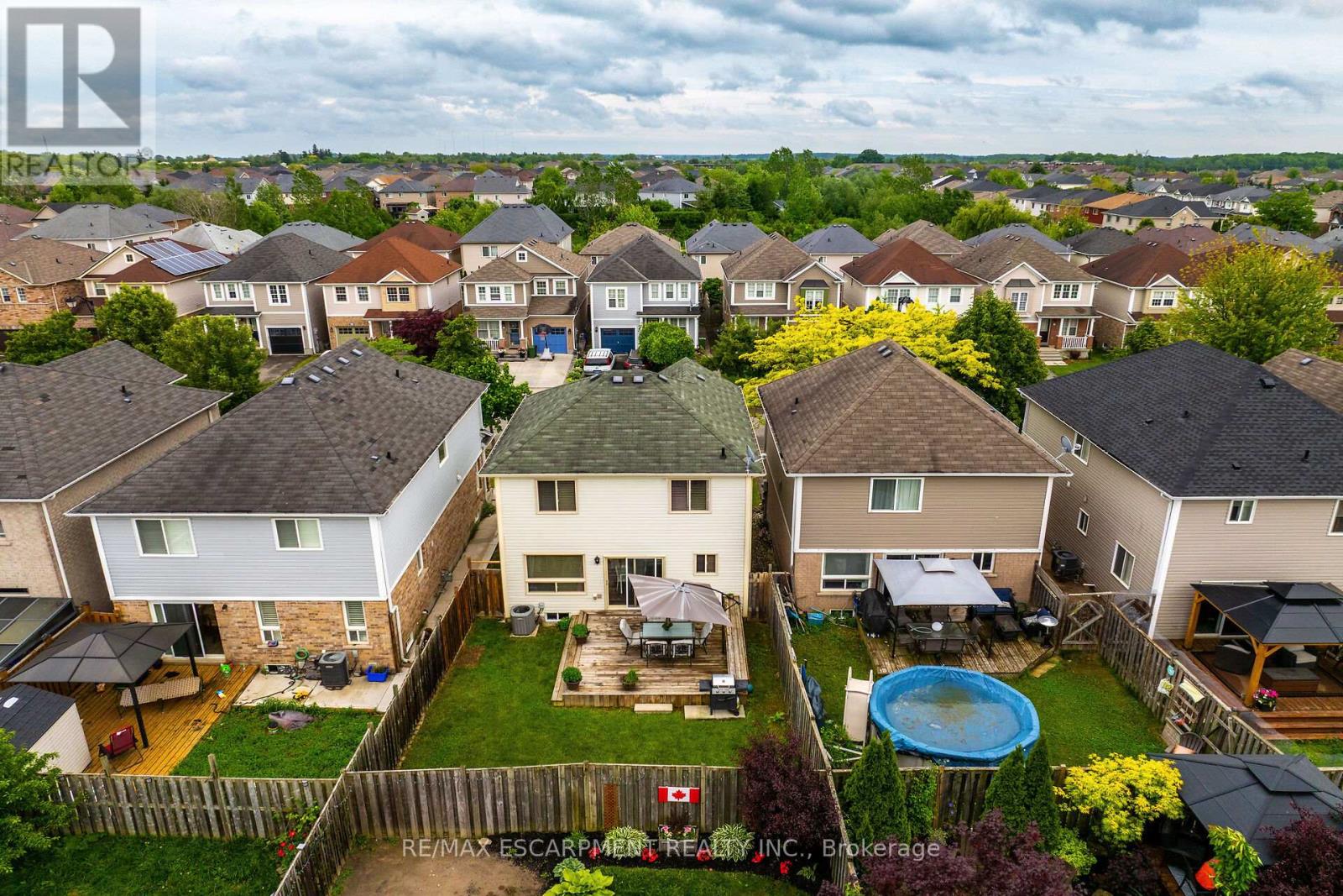 68 Powell Drive, Hamilton, Ontario  L0R 1C0 - Photo 46 - X12585394