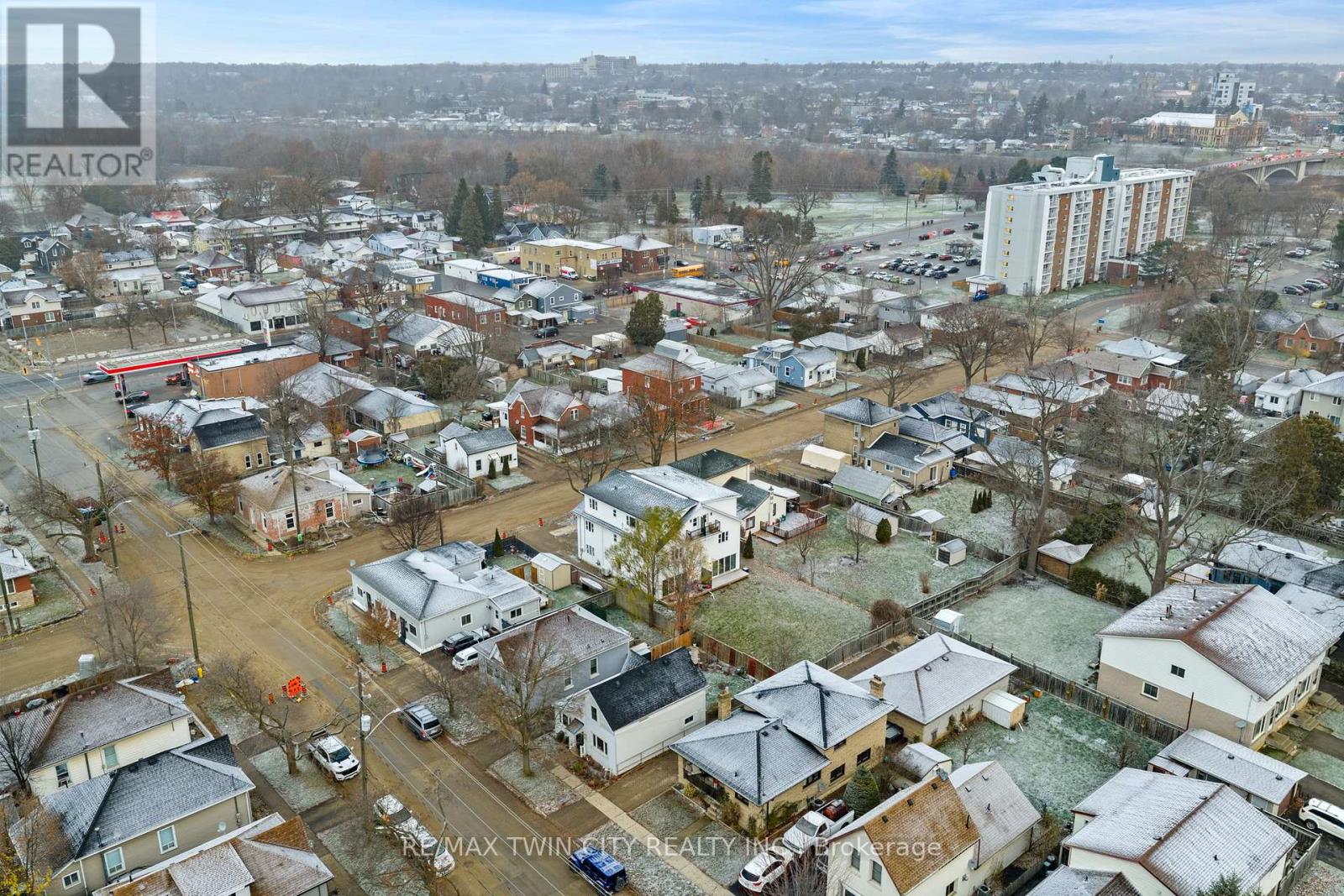 68 Oak Street, Brantford, Ontario  N3T 2B1 - Photo 27 - X12585424